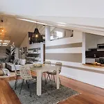 Molako - 1 Bedroom Penthouse In Principe Real * Lissabon