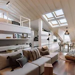 Molako - 1 Bedroom Penthouse In Principe Real Lisbon