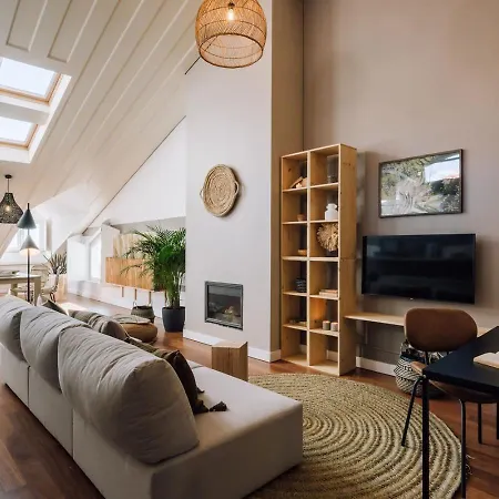 Molako - 1 Bedroom Penthouse In Principe Real *